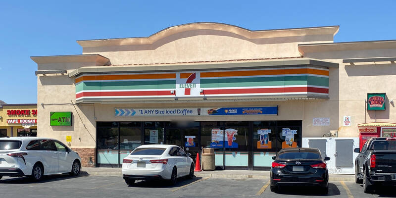 7-Eleven at night