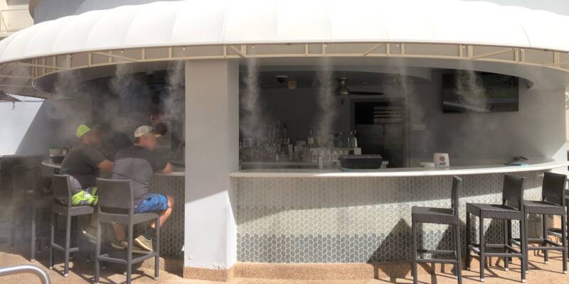 Harrah's Pool Bar
