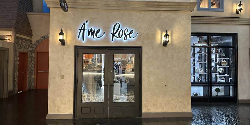 A'me Rose at night