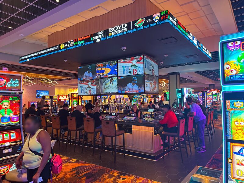 Center Bar
