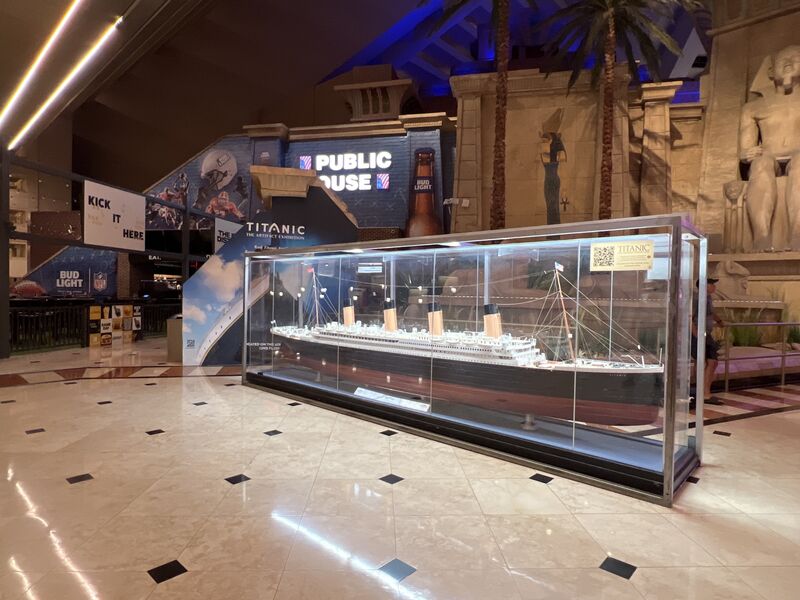Titanic Display