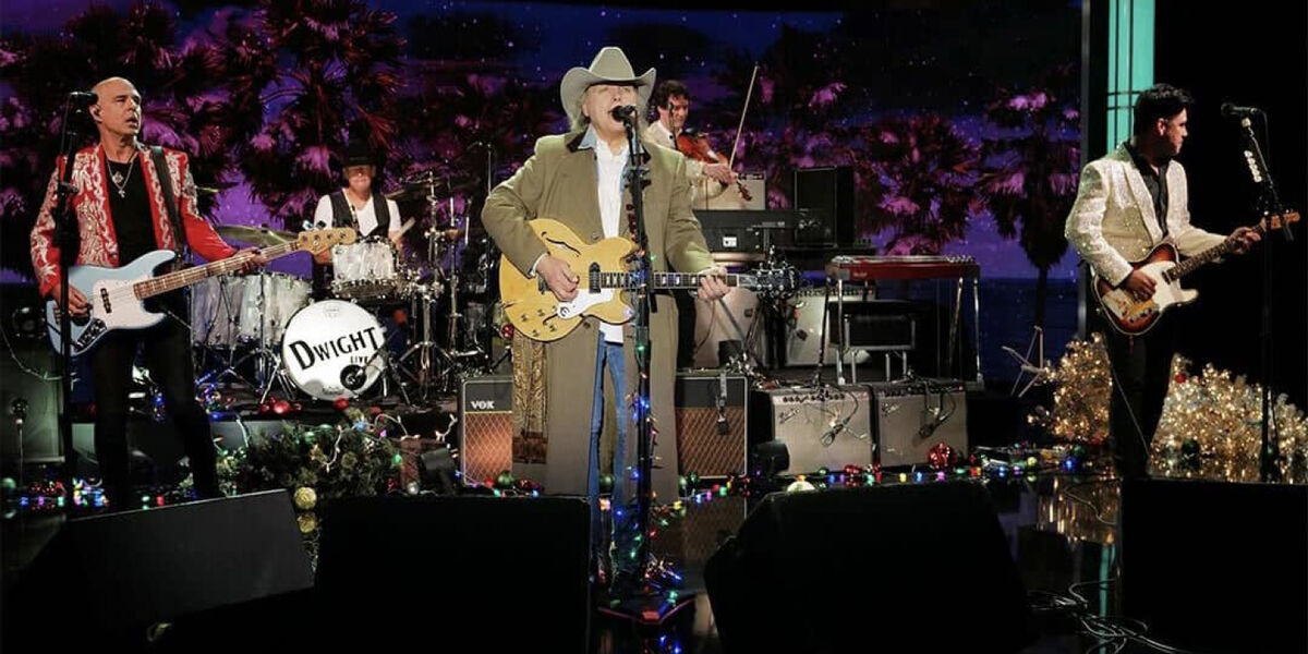 Dwight Yoakam