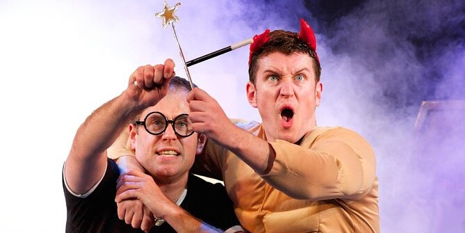 Potted Potter - All 7 Harry Potter Books In 70 Minutes