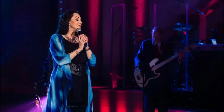 Crystal Gayle
