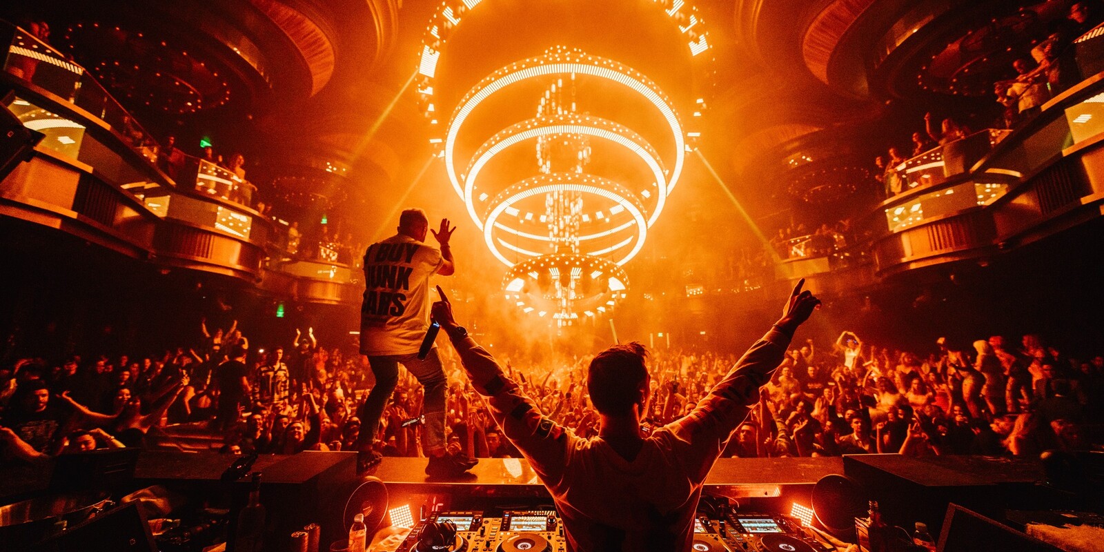 Loud Luxury