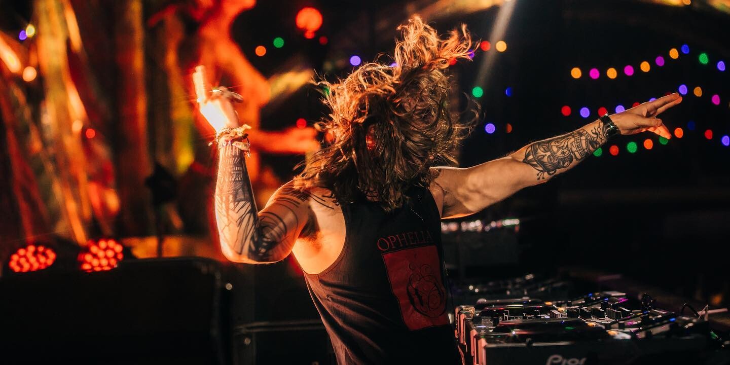 Seven Lions