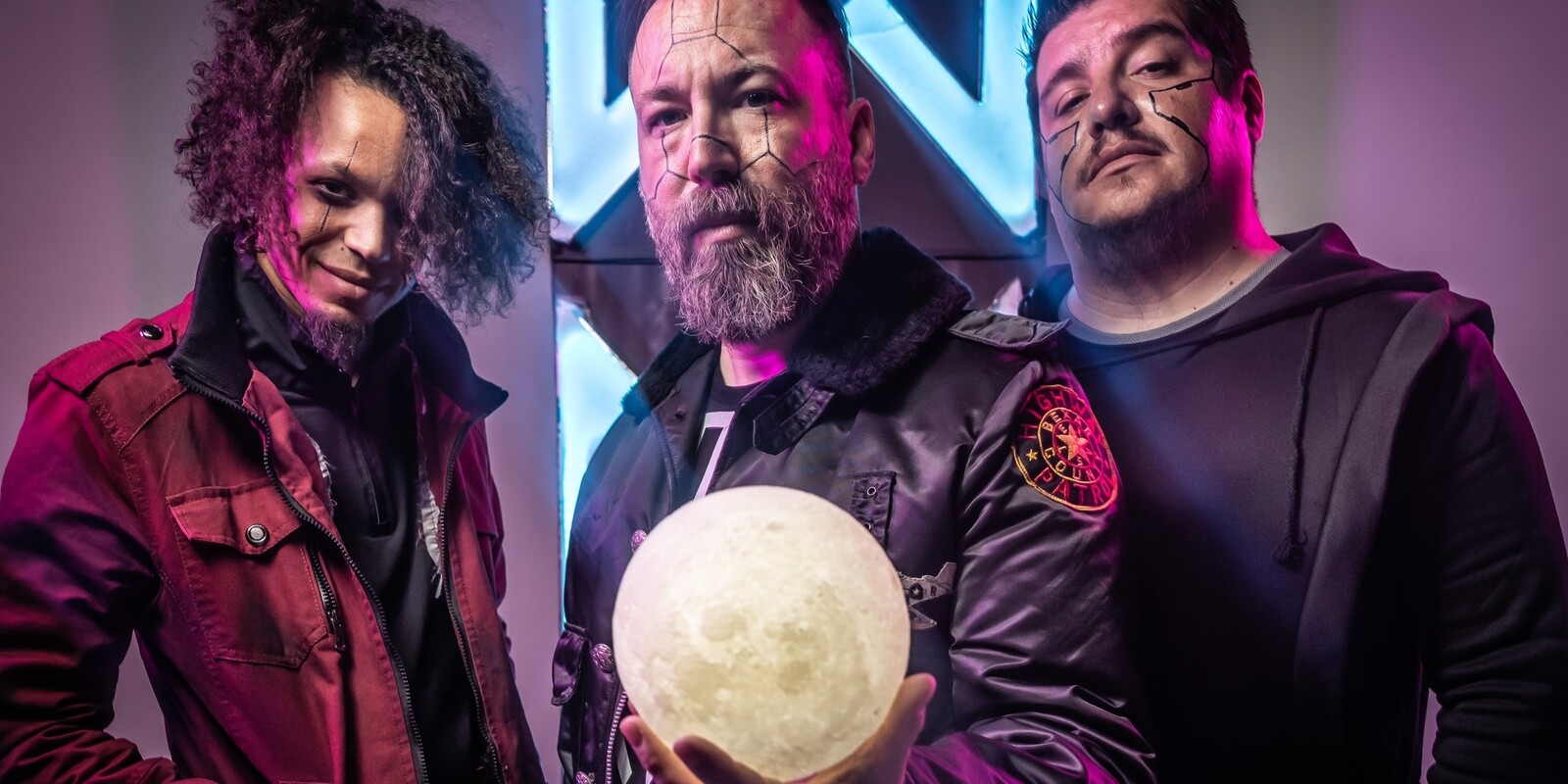 Shatter The Moon with Elevated Undergrounds and Dirt Halo