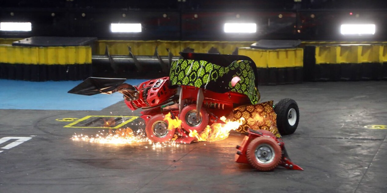 BattleBots Destruct-A-Thon: Killer Robots Fighting