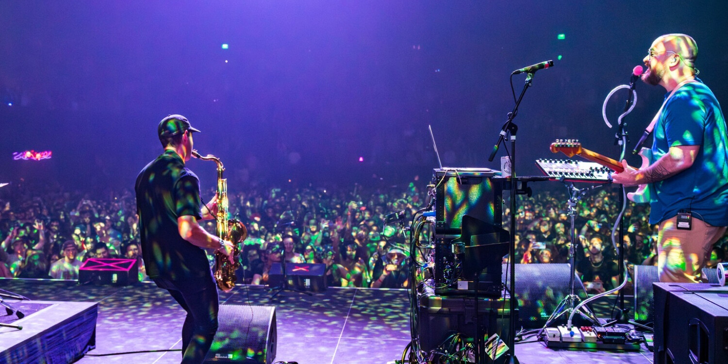 The Floozies & Dirtwire: Neon Sundown Tour