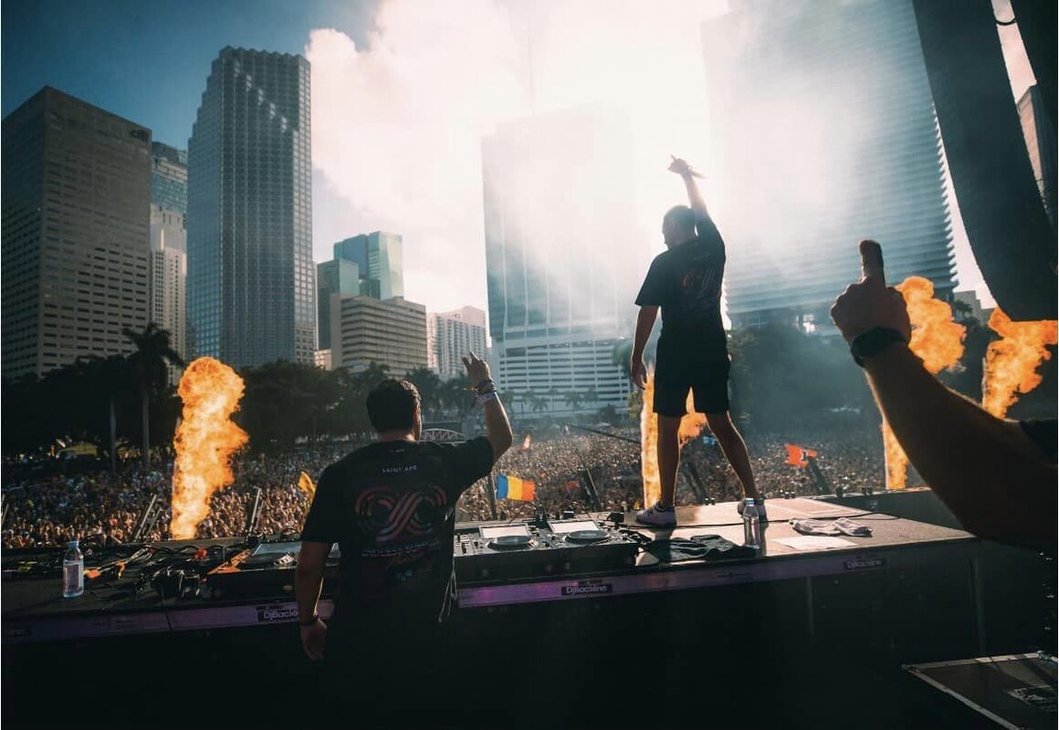 Jonas Blue