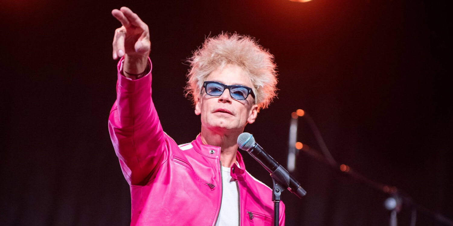 Hairlarious Deceptions: Murray Sawchuck
